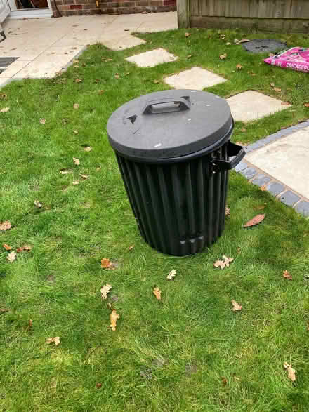 Photo of free Dustbin (Sunningdale SL5) #2