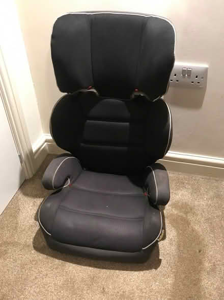 Photo of free Child’s car seat (Kendal LA9) #1