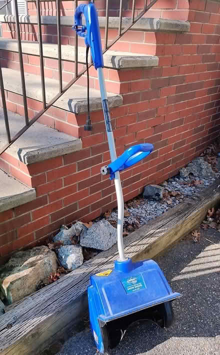 Photo of free Electric snow shovel (North Chelmsford) #1