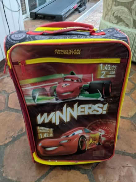 Photo of free Lightning McQueen rolling suitcase (77004) #1