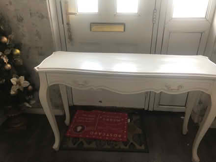 Photo of free Dressing table (BD18) #1