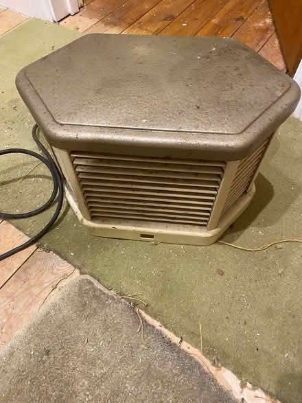 Photo of free 1950’s heater with fan (Hersham KT12) #1