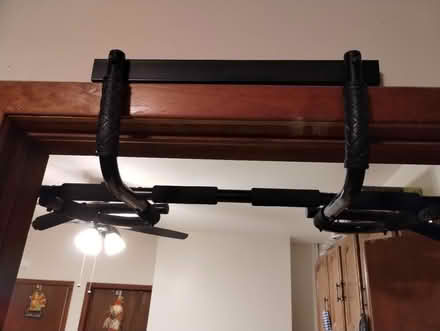 Photo of free Door frame Pull-up/Chin-up bar (Newark) #1