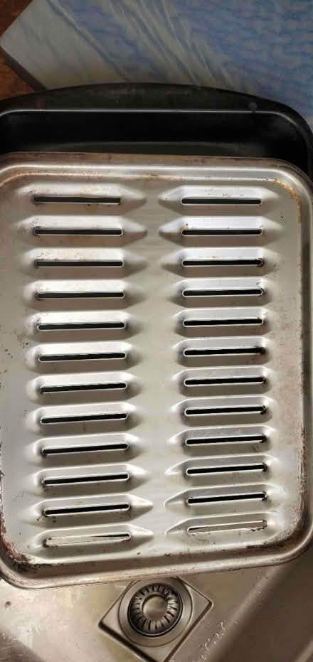 Photo of free Broiler pan (Upper West Side, 108/Broadway) #1