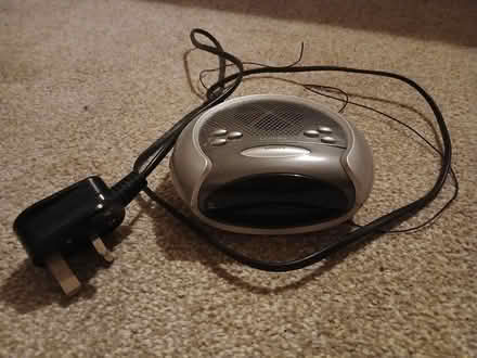 Photo of free Small radio alarm clock (Albert Park M20) #1