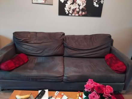 Photo of free Sofa (Bracknell RG42) #1