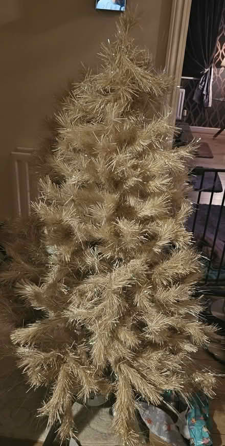 Photo of free White 5ft xmas tree (Horsham) #1