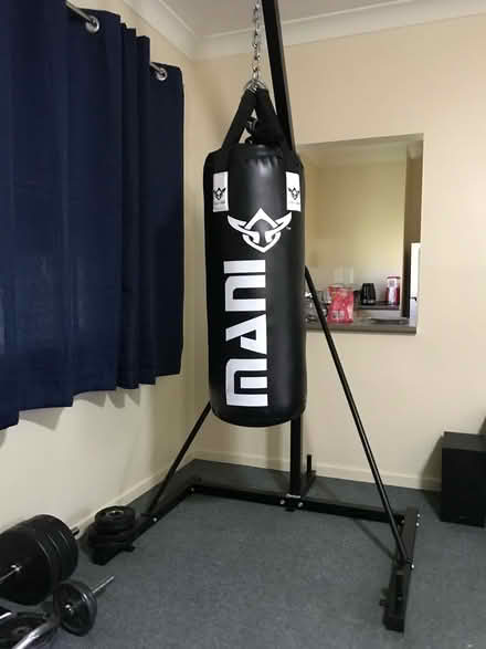 Photo of free Boxing bag and frame (Everton Park) #1