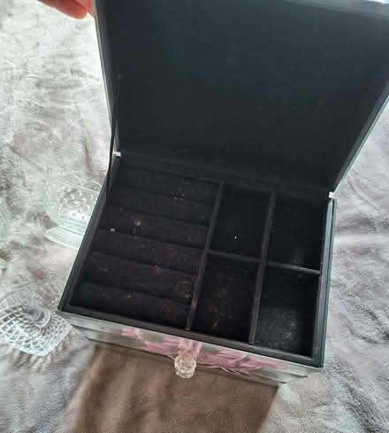 Photo of free Glass mirrored jewellery box (Morley DE21) #3