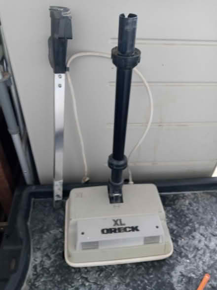 Photo of free Oreck XL vacuum (West Tempe) #1