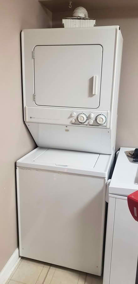 Photo of free Stackable washer/dryer (Schaumburg) #1