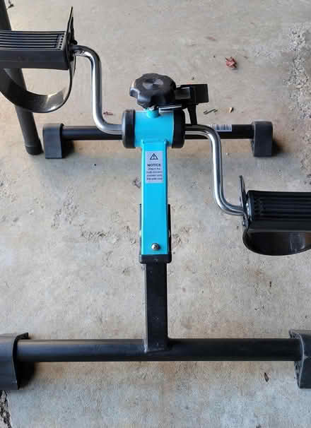 Photo of free Foot Pedaling for exersize/therapy (Thornwood NY 10594) #1