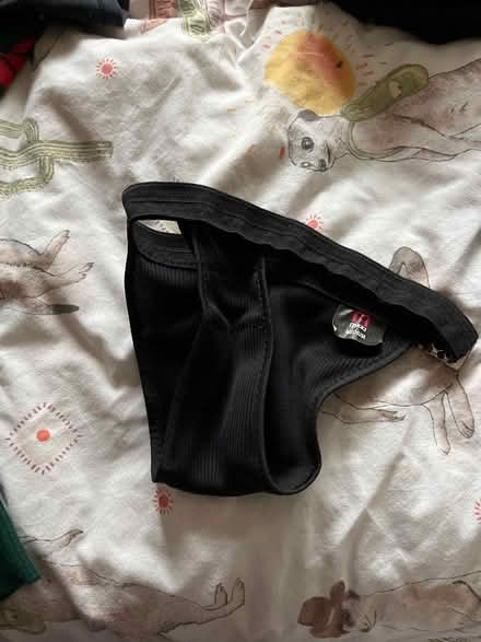 Photo of free Size medium season pants (Broadwater SG2) #1