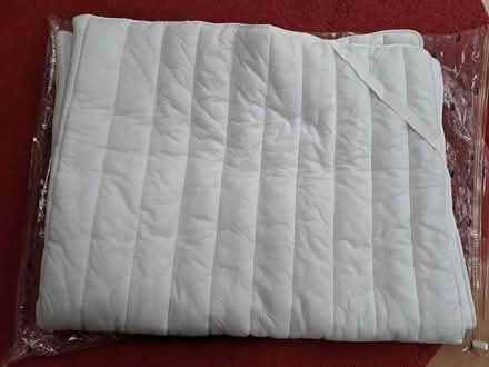 Photo of free King Size Mattress Protector (Redhill - RH1) #1