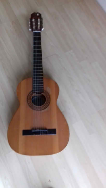 Photo of free Guitar more suited to decoration (NG9) #2