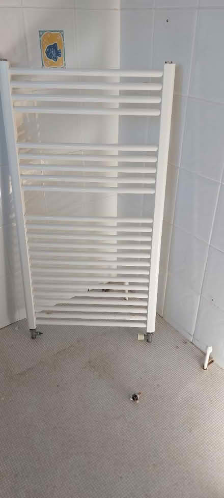 Photo of free WHITE Towel tower radiator (Horsham RH12) #1