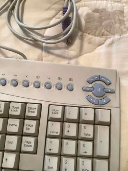 Photo of free Wired multimedia keyboard (Holmeswood L40) #2