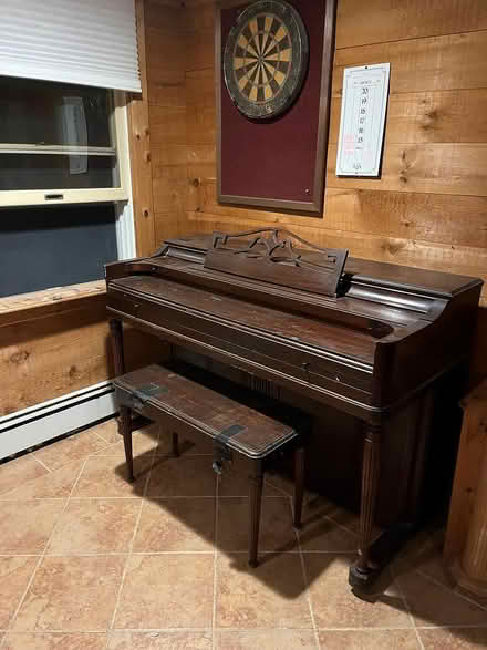 Photo of free piano (New winds are New York) #2