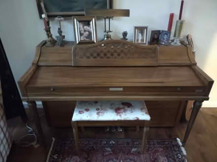 Photo of free acoustic piano (Palo Alto near 101&Embarcadero) #1