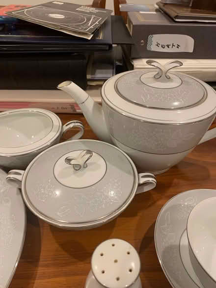 Photo of free Noritake dinner set (Hallam 3803) #2