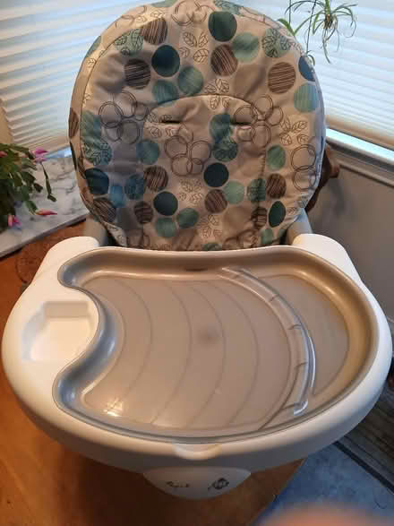 Photo of free Travelling High Chair (Etobicoke KiplingDundas) #3