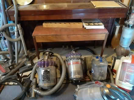 Photo of free Dyson Vax Bissell Vacuum Cleaner Hoover (Lower Assendon RG9) #1