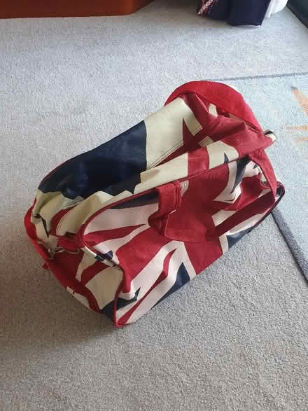 Photo of free Holdall (Pangbourne RG8) #3