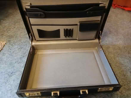 Photo of free briefcase with combination lock (Palmer Park RG1) #2