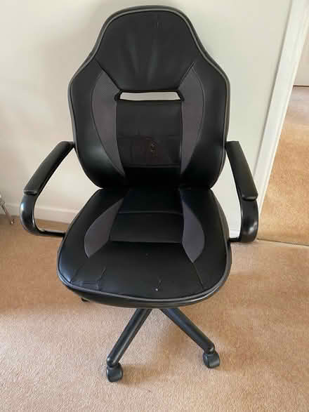 Photo of free Small office chair (Cox Green Maidenhead) #1