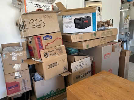 Photo of free moving boxes, packing materials (Thousand Oaks) #1