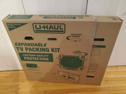 Photo of free Cardboard moving/storage boxes (Outremont) #2