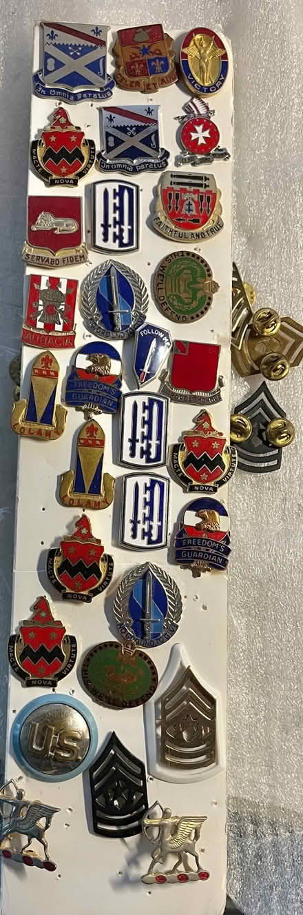 Photo of free Military unit crests (Germantown, Lake Churchill) #1