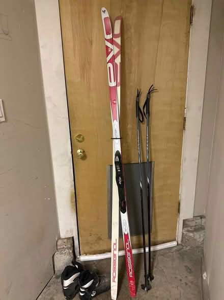 Photo of free Men’s X Country Ski Set (Inner Richmond) #1