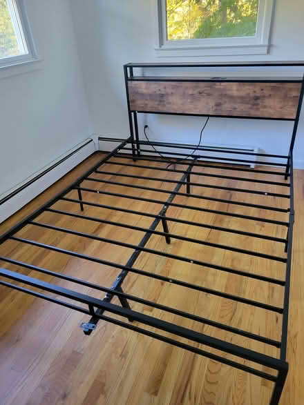 Photo of free Queen bed (Westchester) #2