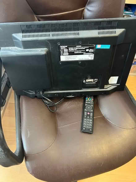 Photo of free 22 inch tv/dvd player (Tadley RG26) #4