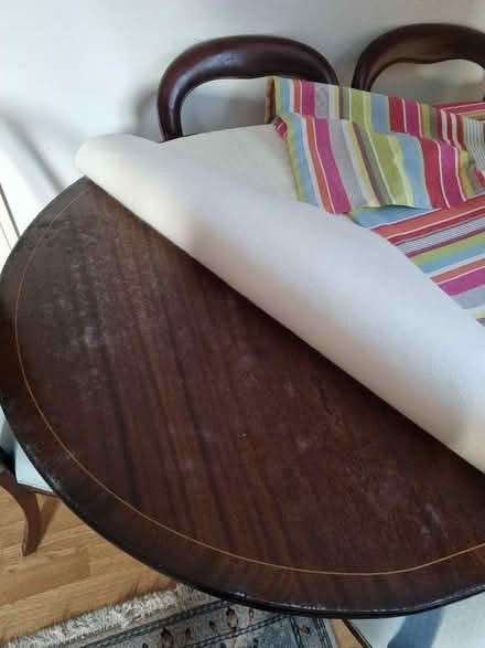 Photo of free Dining table & 5 chairs (Weybridge KT13) #3