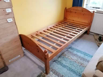 Photo of free Single Wooden Bed (Kennington OX1) #1