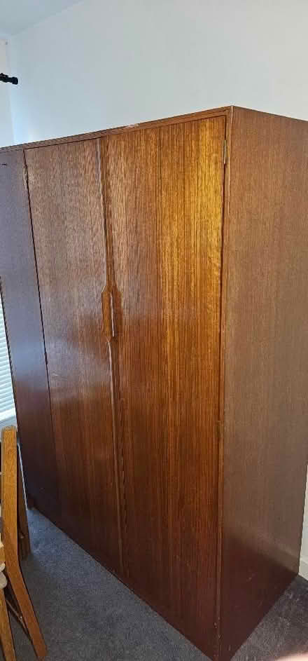 Photo of free Wardrobe (Barclay Hills BB11) #1