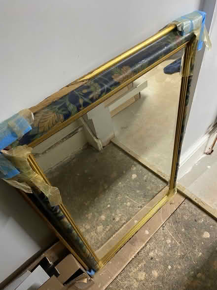 Photo of free Mirror 1040mm x 680mm (Woodcote RG8) #1