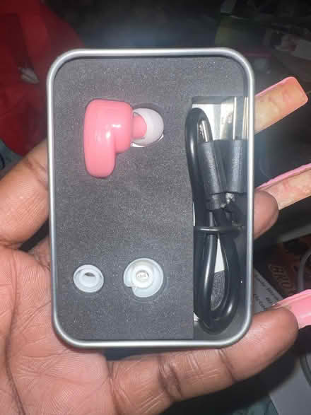 Photo of free Bluetooth Earbud (Bronx) #2