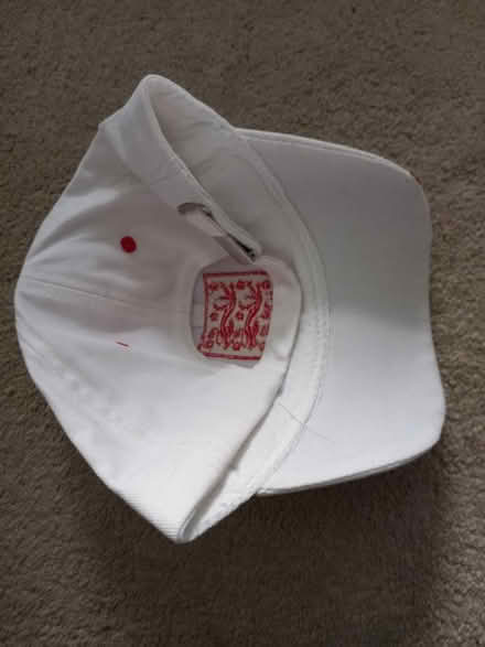 Photo of free 3 lions England cap unused (ME8 0AN) #2