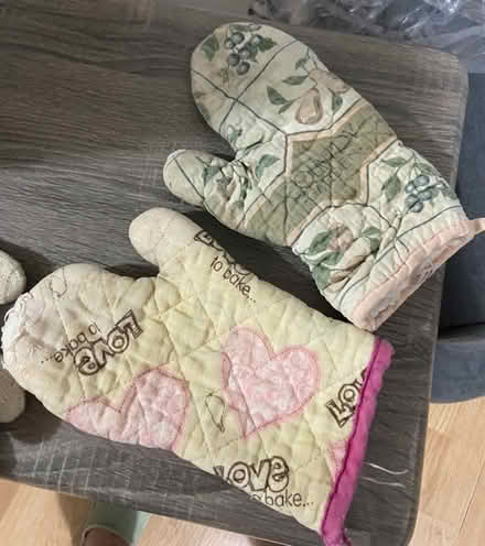 Photo of free Odd Oven Gloves (SW16) #2