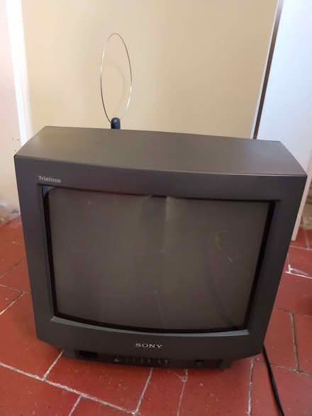 Photo of free 14 inch TV (Cherry Orchard SY2) #1