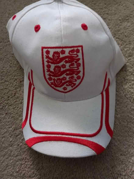 Photo of free 3 lions England cap unused (ME8 0AN) #1