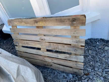 Photo of free Wooden pallet (Aldrington BN3) #1