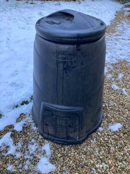 Photo of free Large compost bin (Woodhouse Eaves LE12) #1