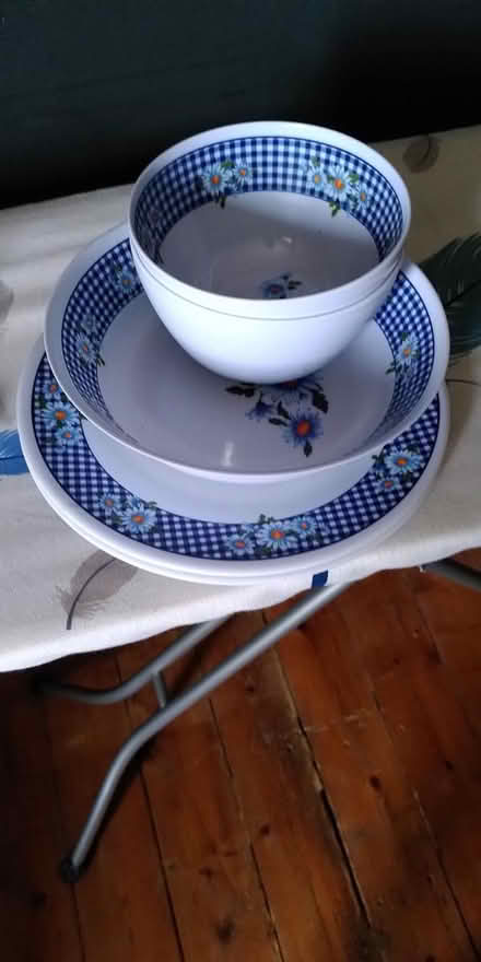 Photo of free plastic tableware (New Street, Ludlow) #1