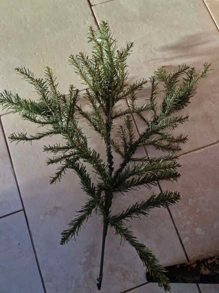 Photo of free 6ft artificial Christmas tree. (Twyford RG10) #3