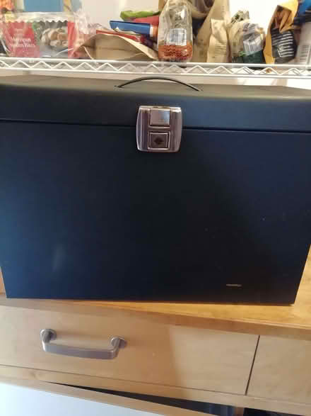 Photo of free Metal box with top handle (Darshill BA4) #1