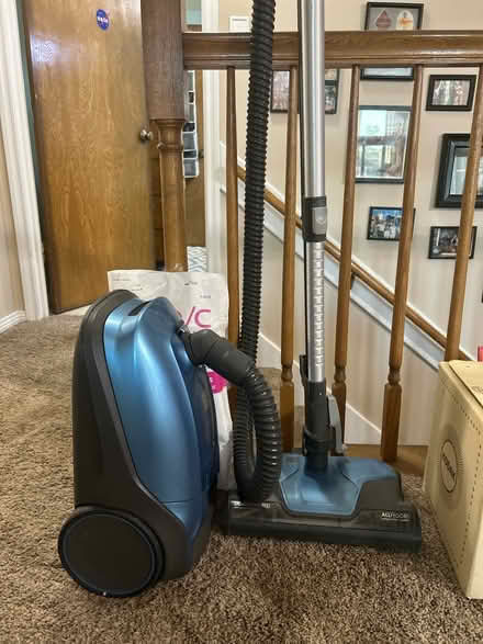 Photo of free Kenmore vacuum cleaner (Brookforest, SE Houston) #2